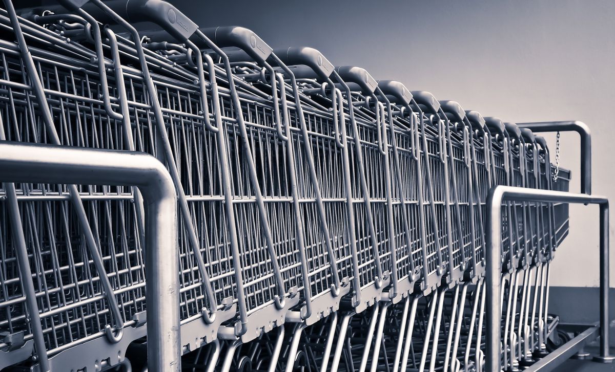 Food shopping for singles